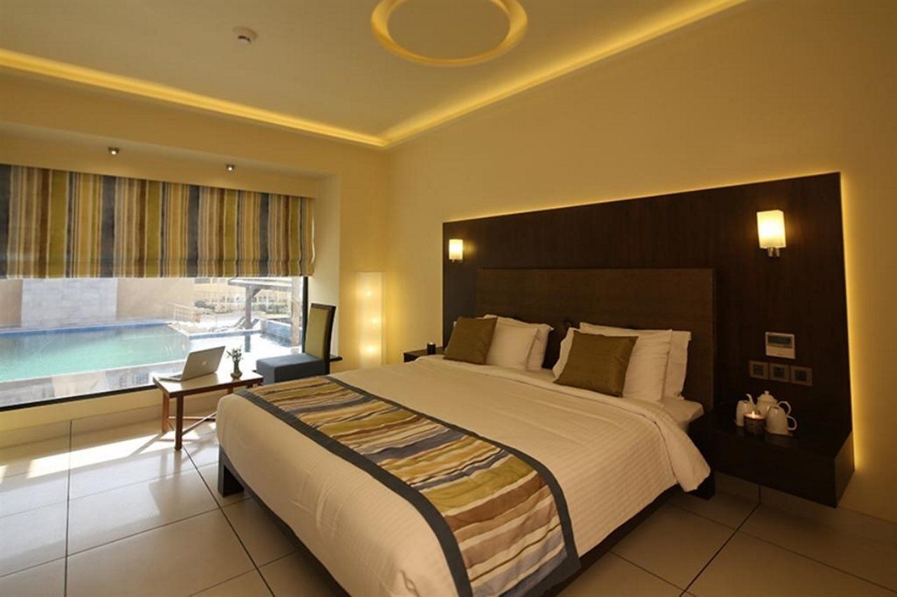The Gold Beach Resort Daman Exteriér fotografie