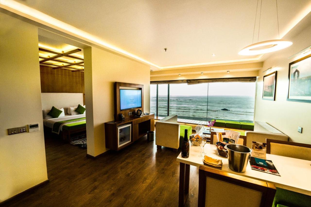 The Gold Beach Resort Daman Exteriér fotografie