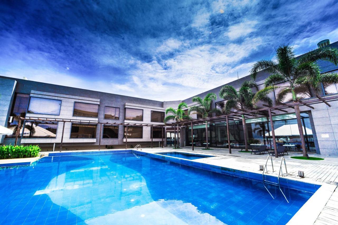 The Gold Beach Resort Daman Exteriér fotografie